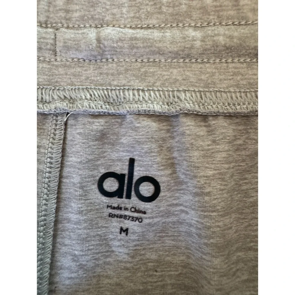 Alo Yoga Gray 6